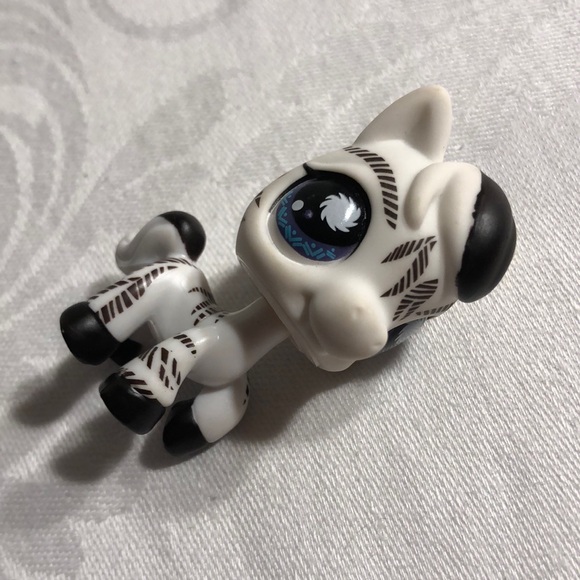 Littlest Pet Shop #903 Zebra LPS - Picture 6 of 16